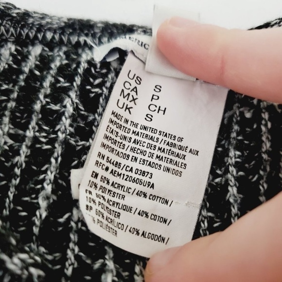 American Eagle Side Lace Up Sweater. Excellent Condition. - Picture 5 of 6